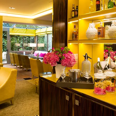 Baume Hotel
