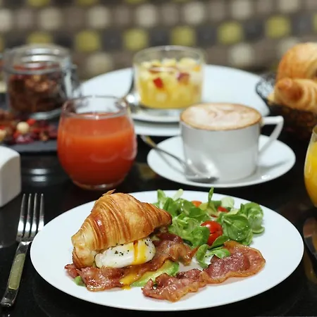 Baume Hotel