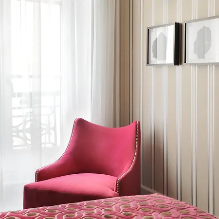 オテル ボーム 4* パリ