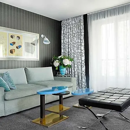 بوميه 4* باريس