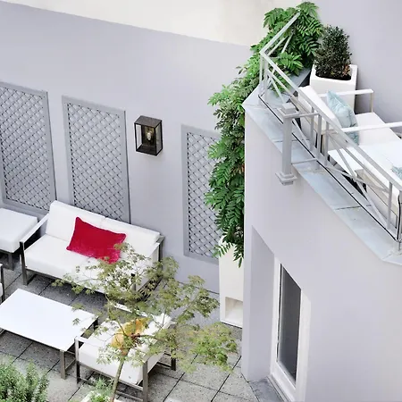 Baume 4* Paris