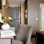 Baume 4*